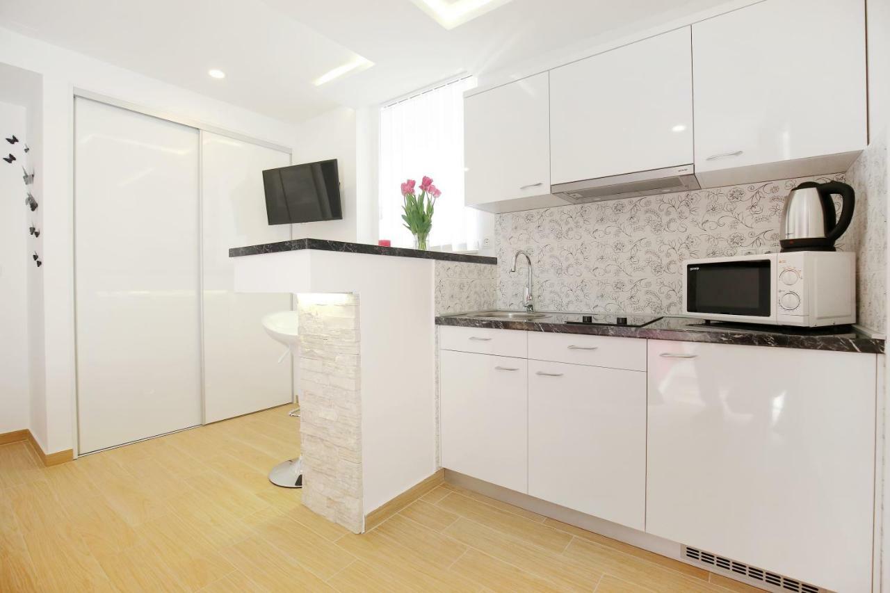 Apartments Madison 扎达尔 外观 照片