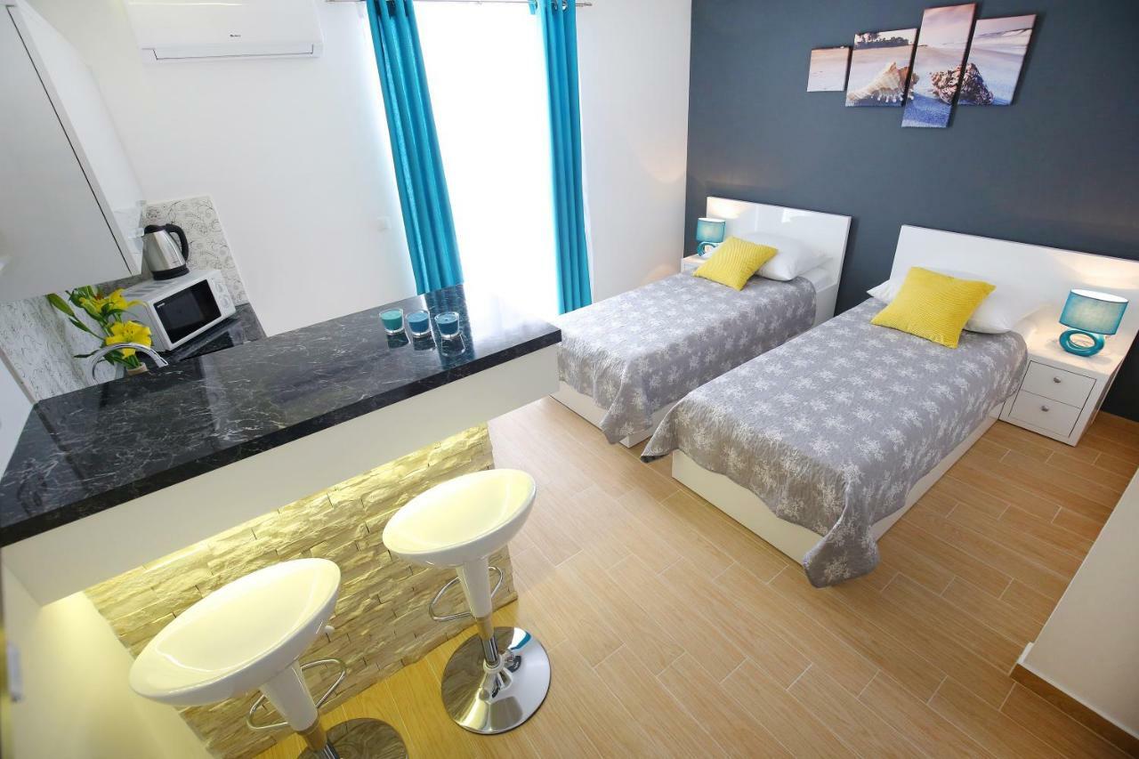 Apartments Madison 扎达尔 外观 照片